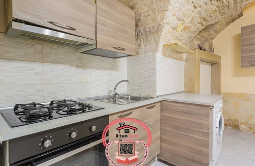 Bitonto House | Just Music House Il Tuo BnB - Ti-Pi-Cal - P 200m - 15min Airport & Sea