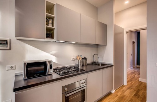 Rione VII Regola Apartment | Just renovated with river view 2bedroom apartment in the heart of historic center.