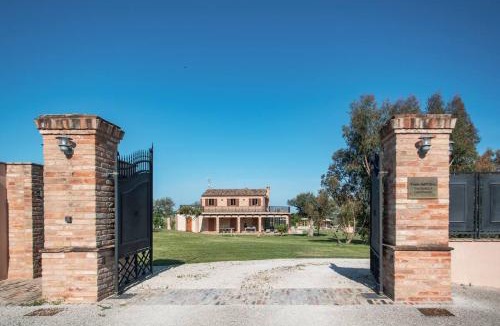 Castelfidardo Apartment | K06 - Trilocale Rosmarino, porzione di villa con piscina
