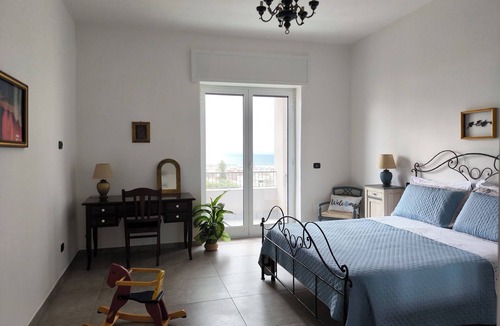 Torre Annunziata Apartment | Kairòs - Short Term Rental. Fabulous location between Naples Pompeii Sorrento.