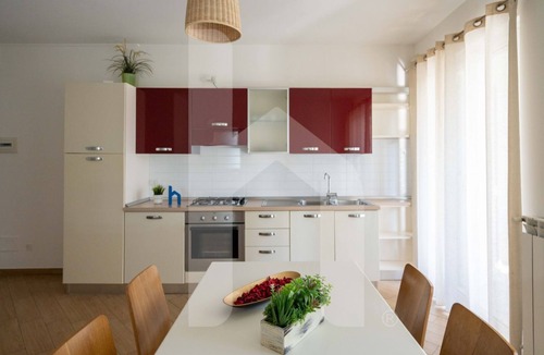 Pineto Apartment | Karismatico - Three-room apartment on the first floor a few steps from the sea