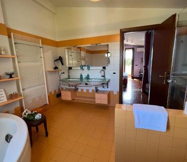 Fiano Romano Bed & Breakfast | L'albero Del Pepe