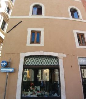 Rome City Centre Apartment | L'antica dimora con splendida vista sul Pantheon