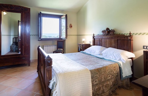 Gualdo Tadino House | L'Assiolo - Cottage with swimming pool