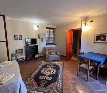 Villaromagnano House | L'Ippocastano Monteghellino