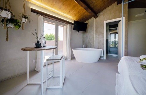 Casabianca di Fermo Bed & Breakfast | L’Organetto Luxury B&B - Aurora Suite