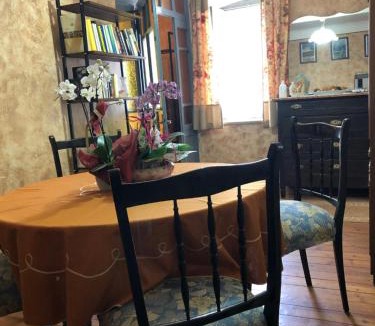 Luserna San Giovanni Apartment | L'orologio panoramico
