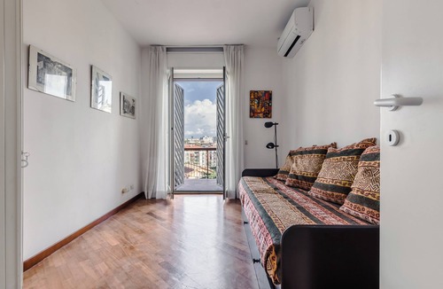 Zona I Val Melaina Apartment | L'Ottavo Colle: Your Suite in Rome
