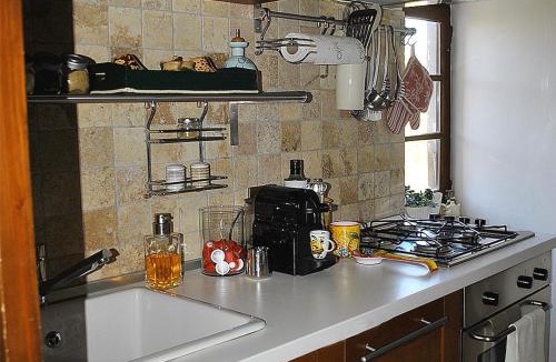 Carnaiola House | L'Umbrichella - casa vacanze in piccolo borgo medioevale