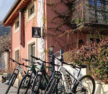 Contigliano House | la bottega del fabbro affitto breve