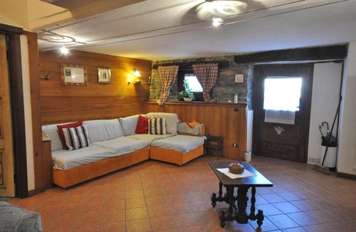 Plan D'introd House | La Casa dei Tre Gufetti