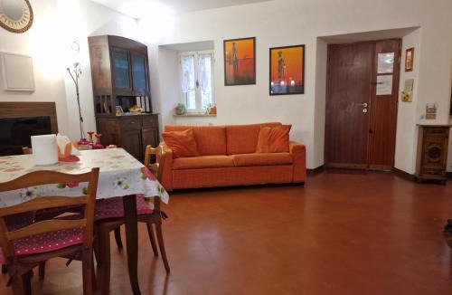Camerino House | La Casa di Elena