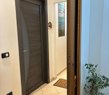 Castelletto Sopra Ticino Apartment | La casa di Gio' Lake Maggiore Near Leonardo