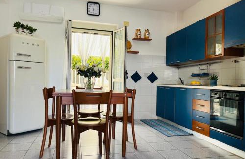 Scaro-Reggio-Scornavacca-Vardano House | La casa di Marina