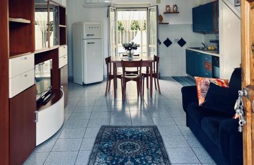 Scaro-Reggio-Scornavacca-Vardano House | La casa di Marina