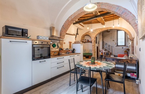 Petroio Apartment | La Casa Di Memmo in the Heart of the Sienese Countryside