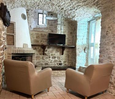 Sant'Anatolia di Narco Apartment | La casa di Peppe