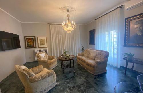 San Benedetto del Tronto Apartment | La casa del Professore - Downtown luxury stay