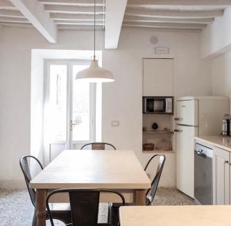 Suvereto House | La Casa nel Castello e la Terrazza sul Borgo