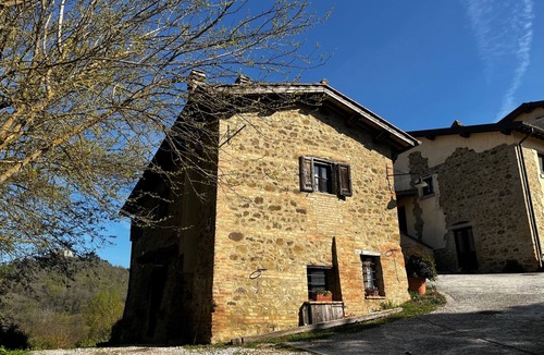 Bivio Lugnano House | La Casina. Single dwelling surrounded by nature.