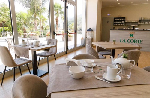 Palma Campania Hotel | La Corte Park Hotel & Spa