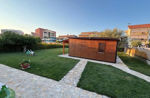 Spoltore House | La Depandance con Giardino Pescara