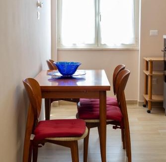 Fuorigrotta Apartment | La Dimora di Ernestina