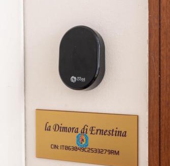 Fuorigrotta Apartment | La Dimora di Ernestina