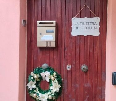 Precetto House | La finestra sulle colline