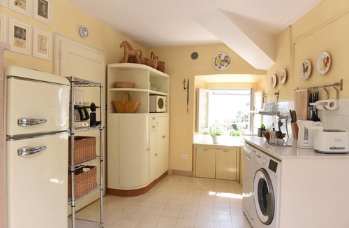 Todi Apartment | La Gardenia - Historic Artist’s Home with Stunning Views