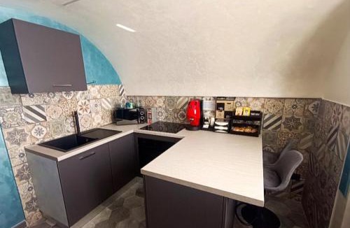 Procida Apartment | La grotta