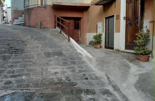 Sant'Arcangelo Apartment | La Guest House di Trisin