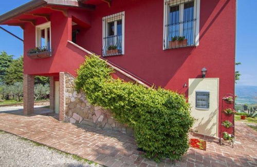 Cantalupo House | La Letizia