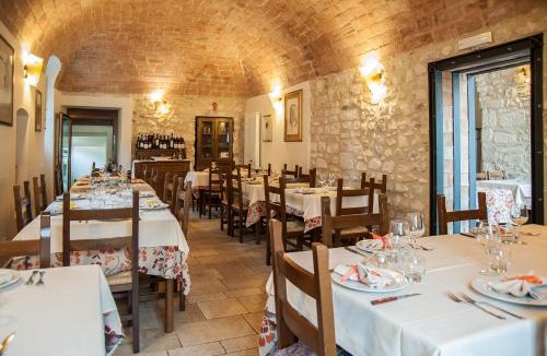 Poggio Picenze House | La Locanda di Mariella dal 1950