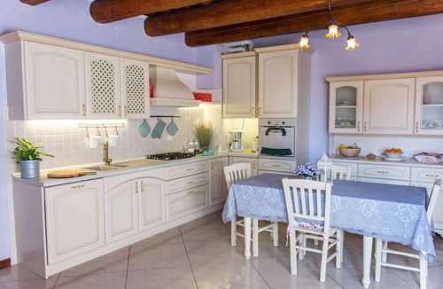 Lugo Bed & Breakfast | La Maison B&B