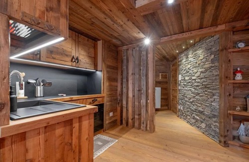 Derby-villaret Apartment | La Maison Derby - Apartment 10 minutes from Courmayeur!