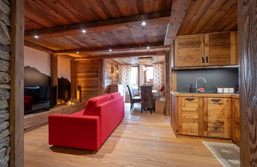 Derby-villaret Apartment | La Maison Derby - Apartment 10 minutes from Courmayeur!