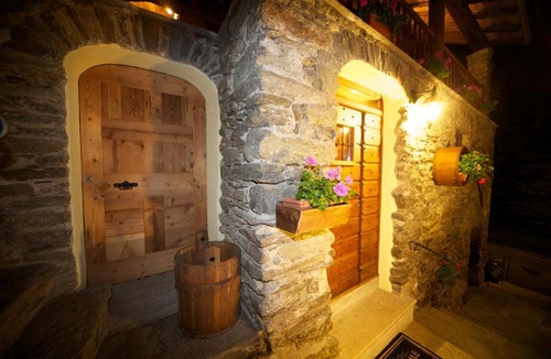 Derby-villaret Bed & Breakfast | La Maison Du Seigneur