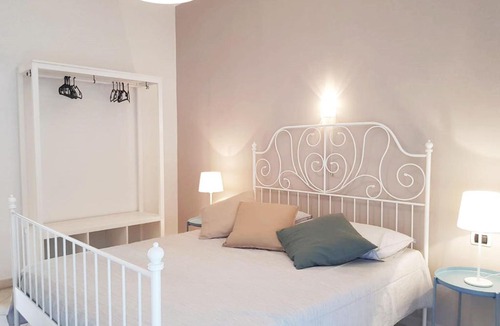 Fondi House | La Maison - Fondi Vertice Rooms