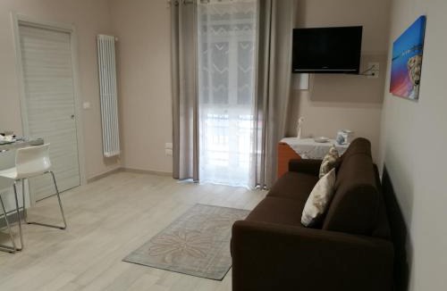 Margherita di Savoia House | La Maison
