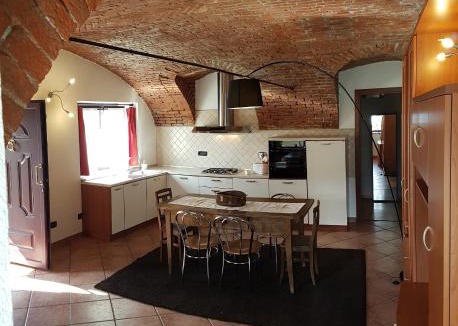 Aosta House | La Maison Rose CIR 0244