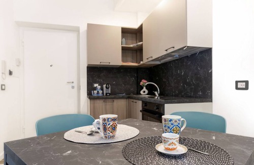 Paola Apartment | La Maison Santorini - superior apartment near the sea