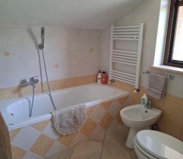 Fondi Apartment | La mansarda di Iside