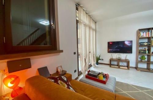 Lodi Apartment | La mansardina del mulino