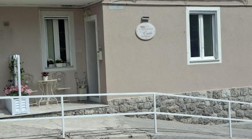Lauria Bed & Breakfast | La Petite Maison d'Emilie