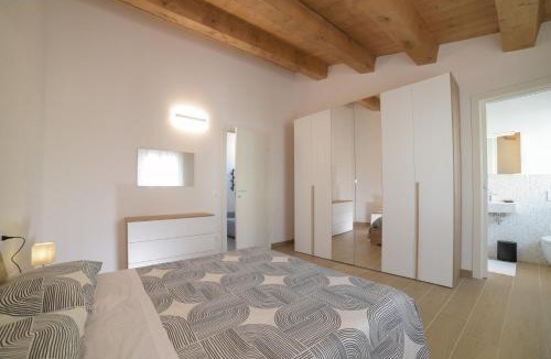 Serra de' Conti House | La Piazzetta Holiday House