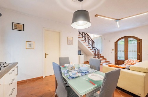 Demonte House | La pila rutunda - Two Bedroom House, Sleeps 6
