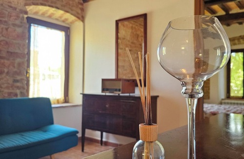 Fossato di Vico House | La Rosa dei Venti - Maestrale [Country House]