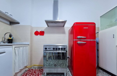 Porto San Giorgio Apartment | La Roscia house with personality 80 mt from the beach.