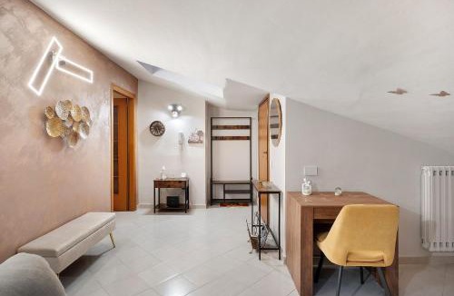 Avellino House | La Tana del lupo